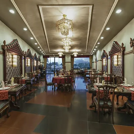 度假村 德尔芬宫酒店 5*