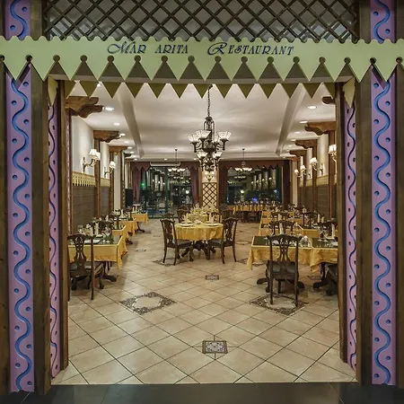 德尔芬宫酒店 度假村