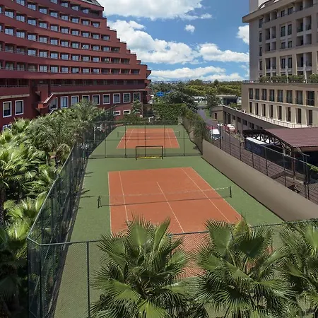 Resort Delphin Palace 5*